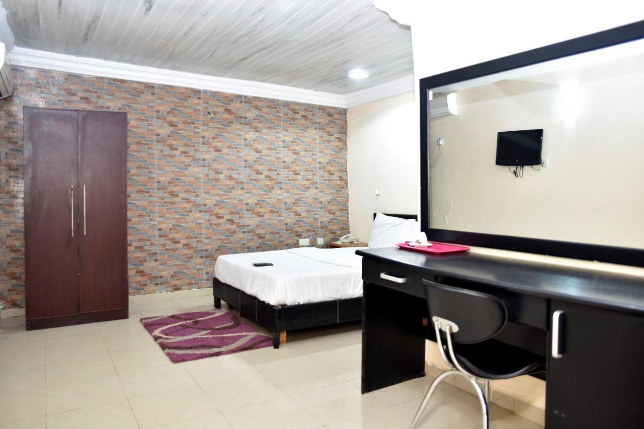 Koraf Hotels Абуджа Екстер'єр фото