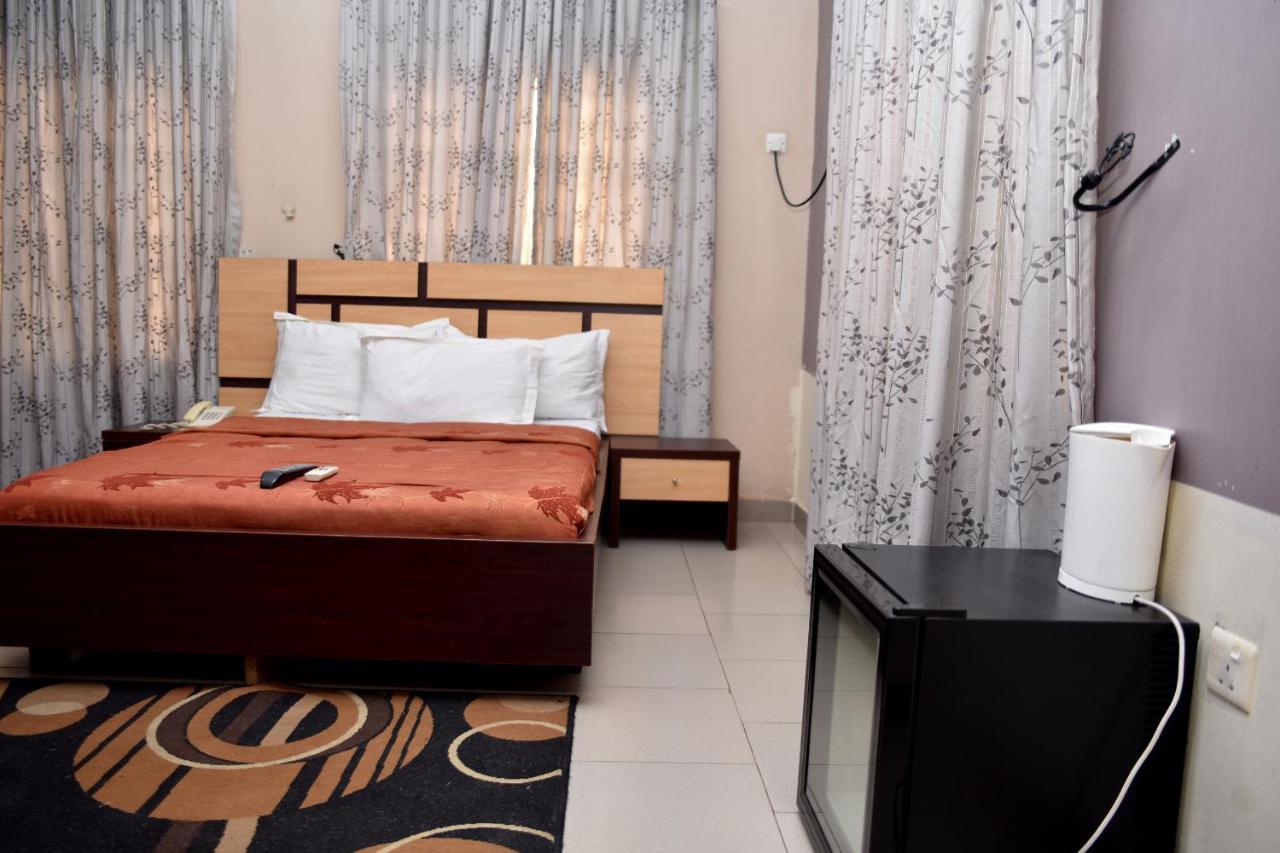 Koraf Hotels Абуджа Екстер'єр фото