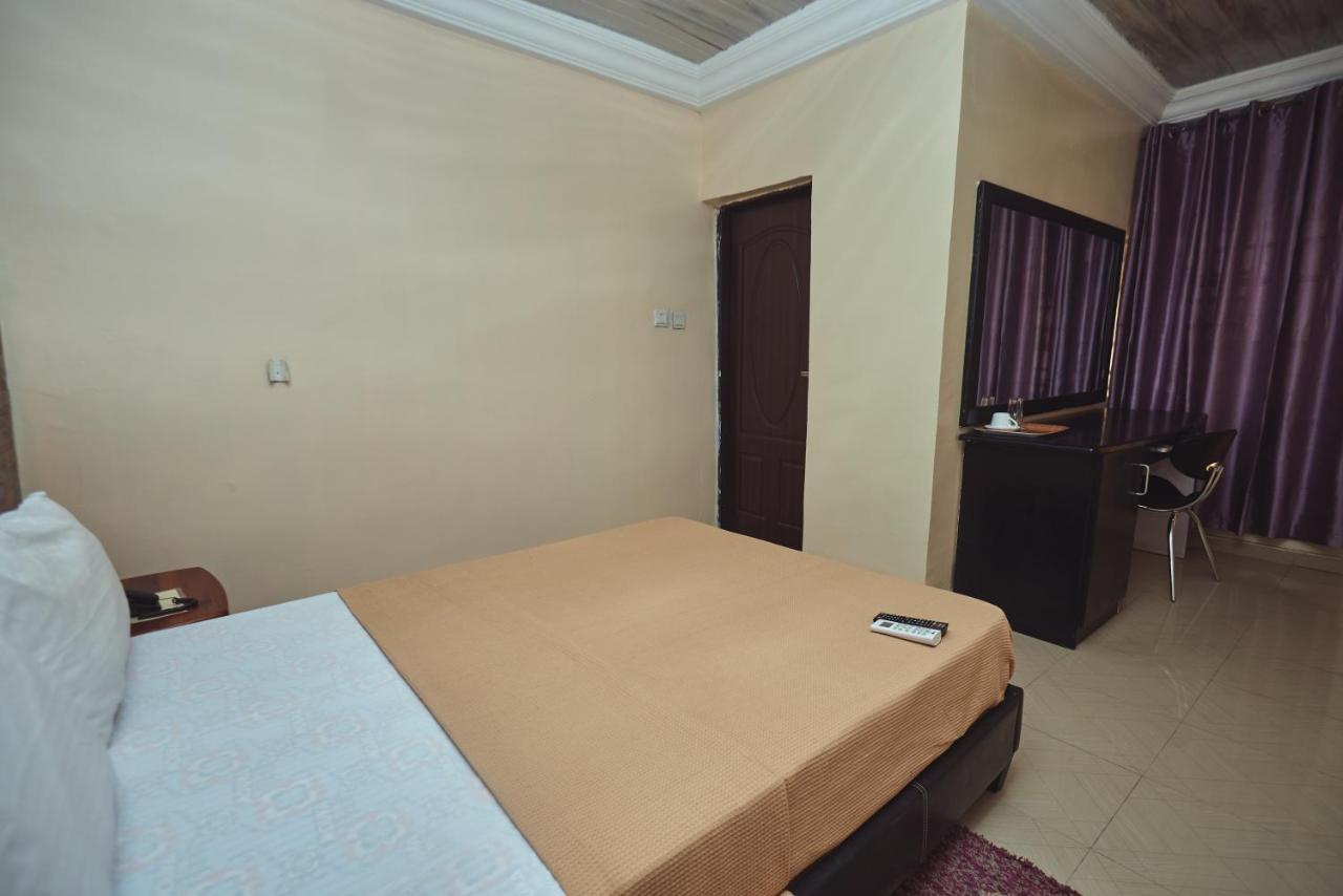 Koraf Hotels Абуджа Екстер'єр фото